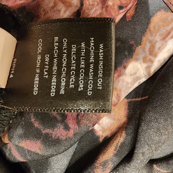 Vera Wang High-low Blouse - Picture 5 of 9